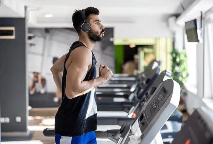 运动的畅销高口碑健身耳机分享！健身耳机哪款值得买？十款适合(图5)